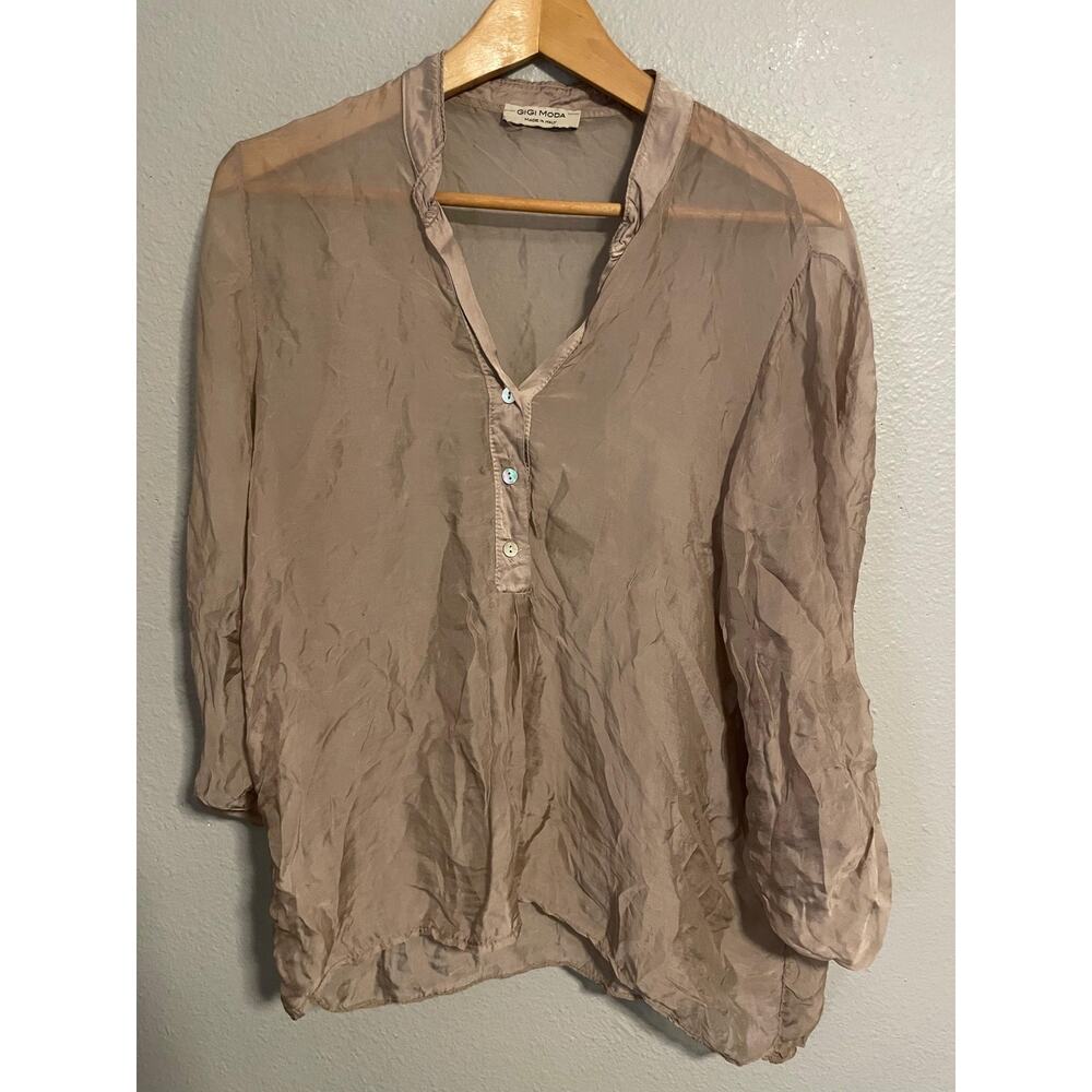 GiGi Moda Blouse Womens Medium Beige 100% Silk Sheer Lightweight Button Italy